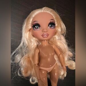 Georgia Peach Rainbow High Doll